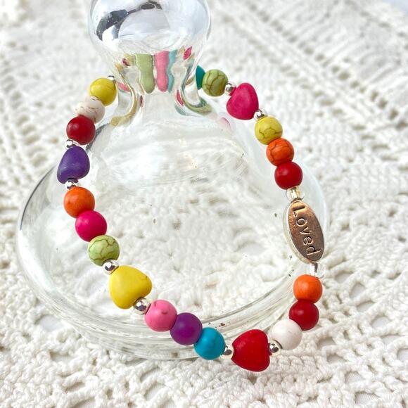 LOVED Charm Heart Howlite Beaded Bracelet - Picture 1 of 2